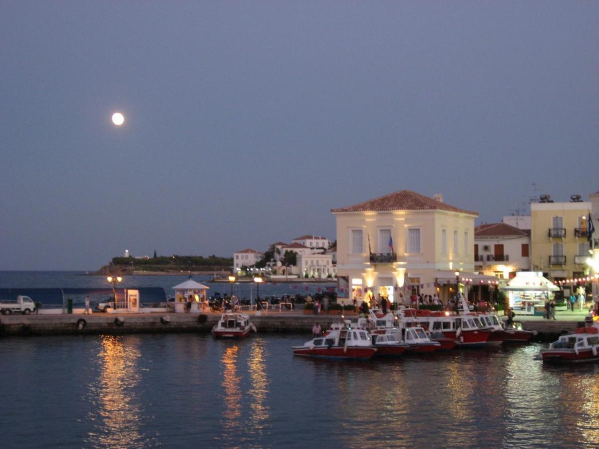 Summer House In Spetses Spétses Exterior foto